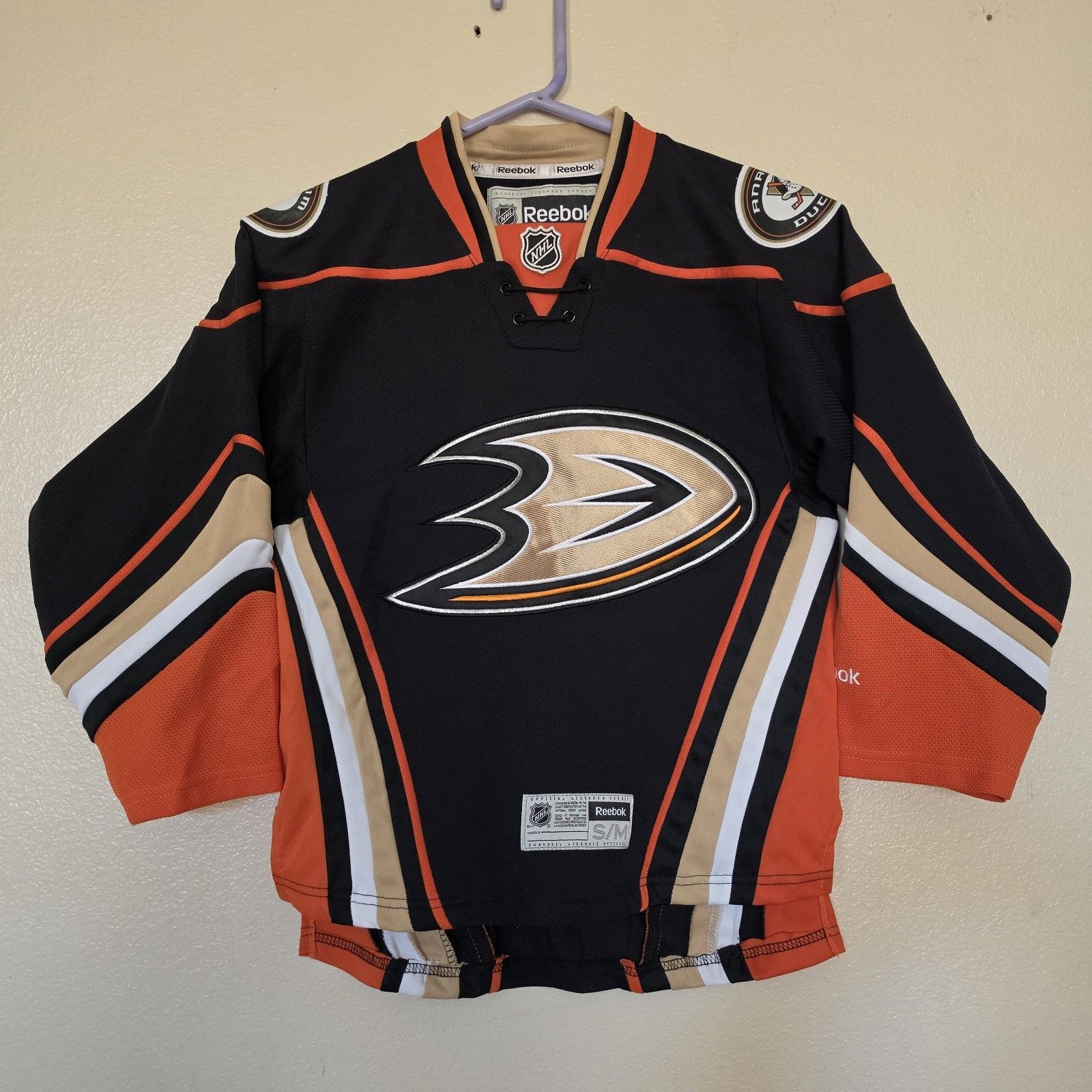 Anaheim Mighty Ducks Youth Hockey Jersey Size SM Reebok Patch Sewn Black Orange